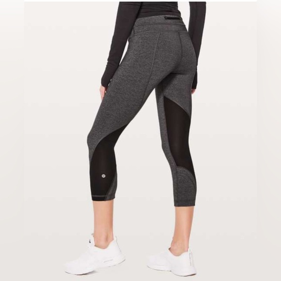 Lululemon Inspire Crop II Luxtreme Leggings Size 6 Shape Retention Stretchy - Picture 1 of 15